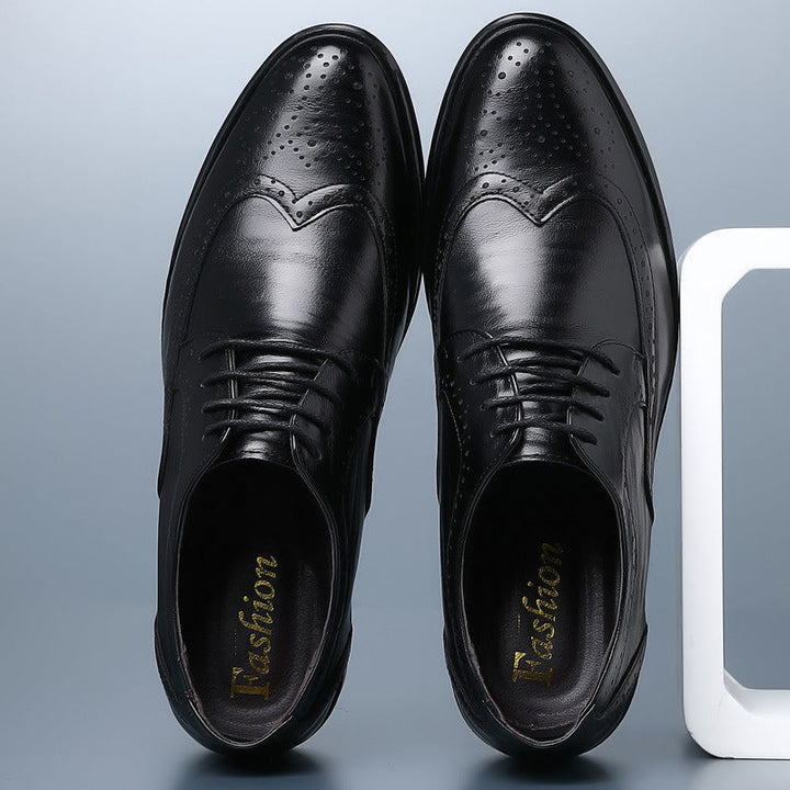 Men’s Oxford Dress Shoes with Lace-Up Closure and Brogue Detailing