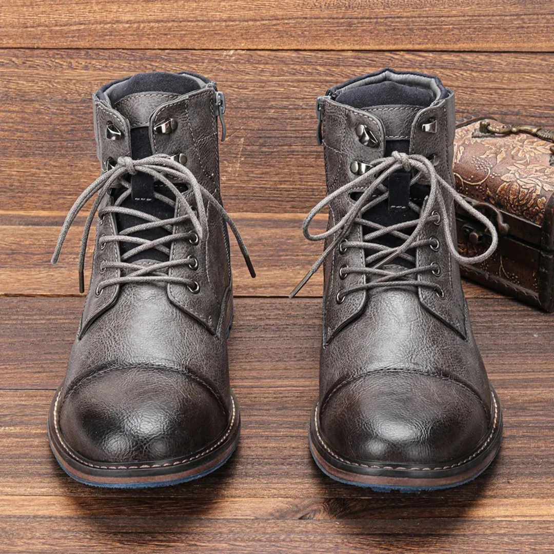 Men's Vintage Ankle Boots with Lace-up Closure and Rugged Design