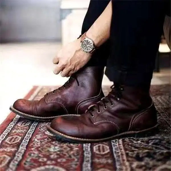 Men's Boots with Rubber Sole and Refined Design