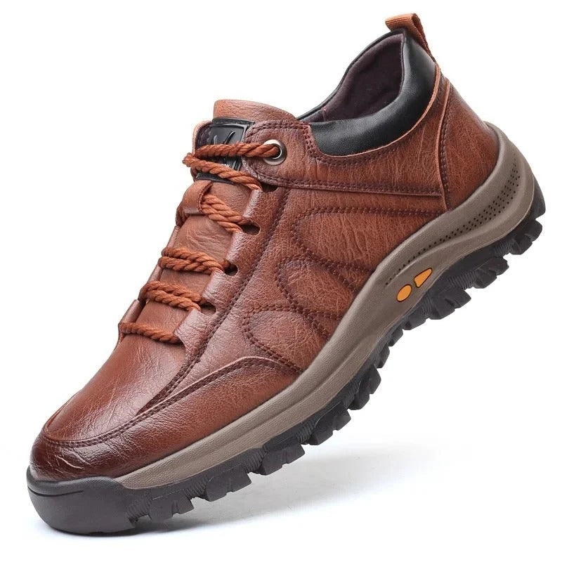 Men’s Shoes with Upper and Rugged Outsole