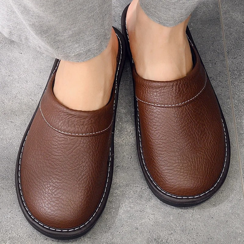 Men’s Slippers with Adjustable Fit and Classic Design