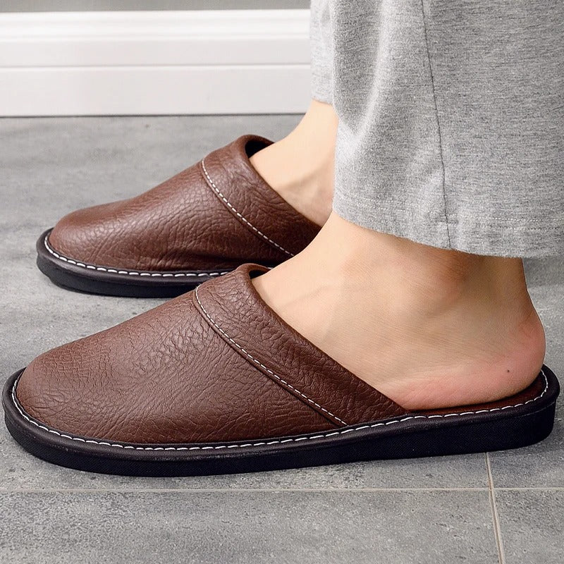 Men’s Slippers with Adjustable Fit and Classic Design