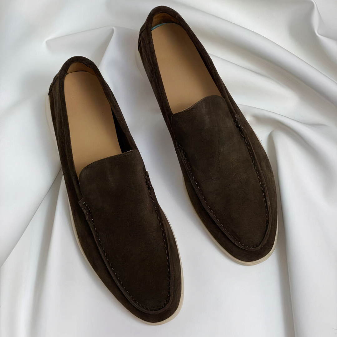 Men’s Vintage Loafers with Slip-On Style and Detailed Stitching