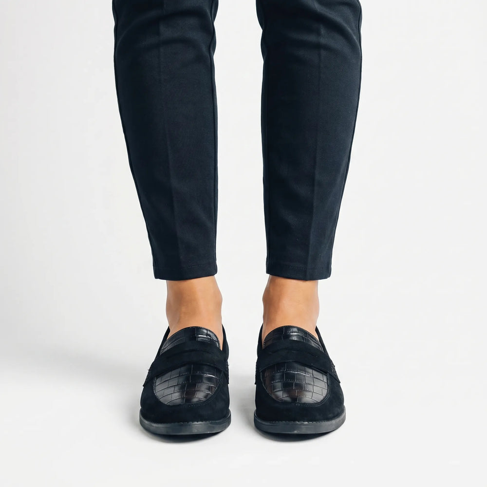 Slyvera - Flat Penny Loafer With Textured Detail