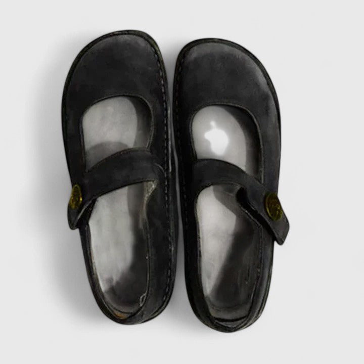 Women’s Shoes with Arch Support and Flexible Design