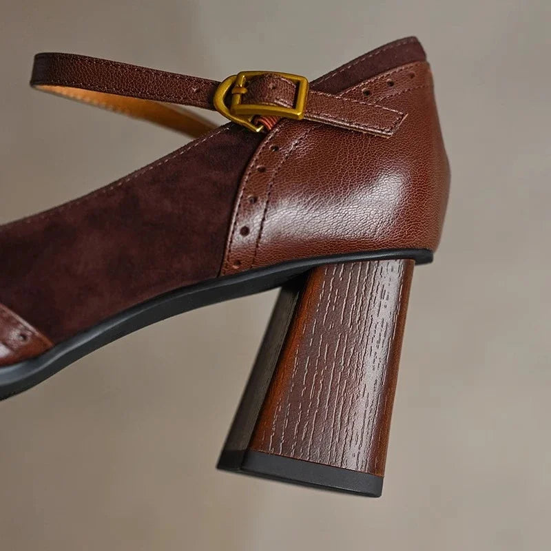Women’s Slingback Heels with Pointed Toe and Strap Fastening