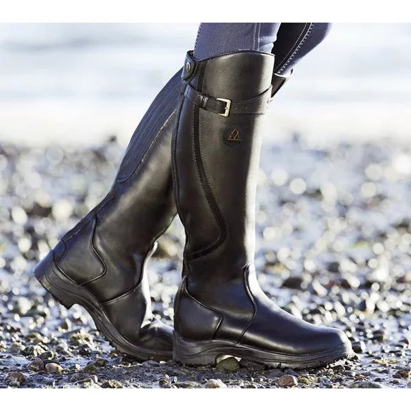 Women’s Knee-High Boots with Buckle Strap and Sturdy Sole