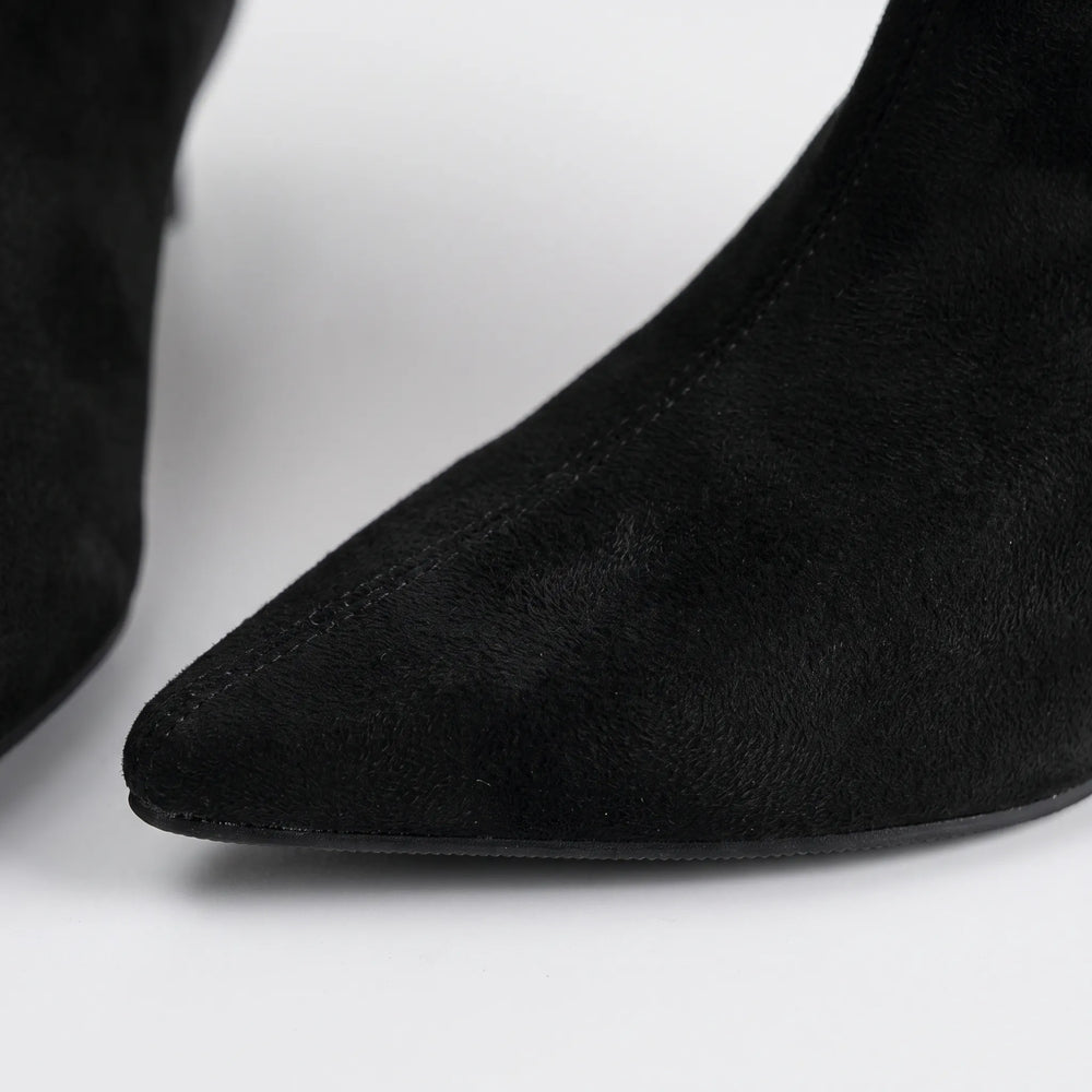 Women's Pointed Toe Kitten Heeled Ankle Boots
